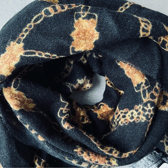 NWT Zara Women's Black/Brown/Yellow Chain Print Acrylic Rectangle Scarf - Picture 3 of 7